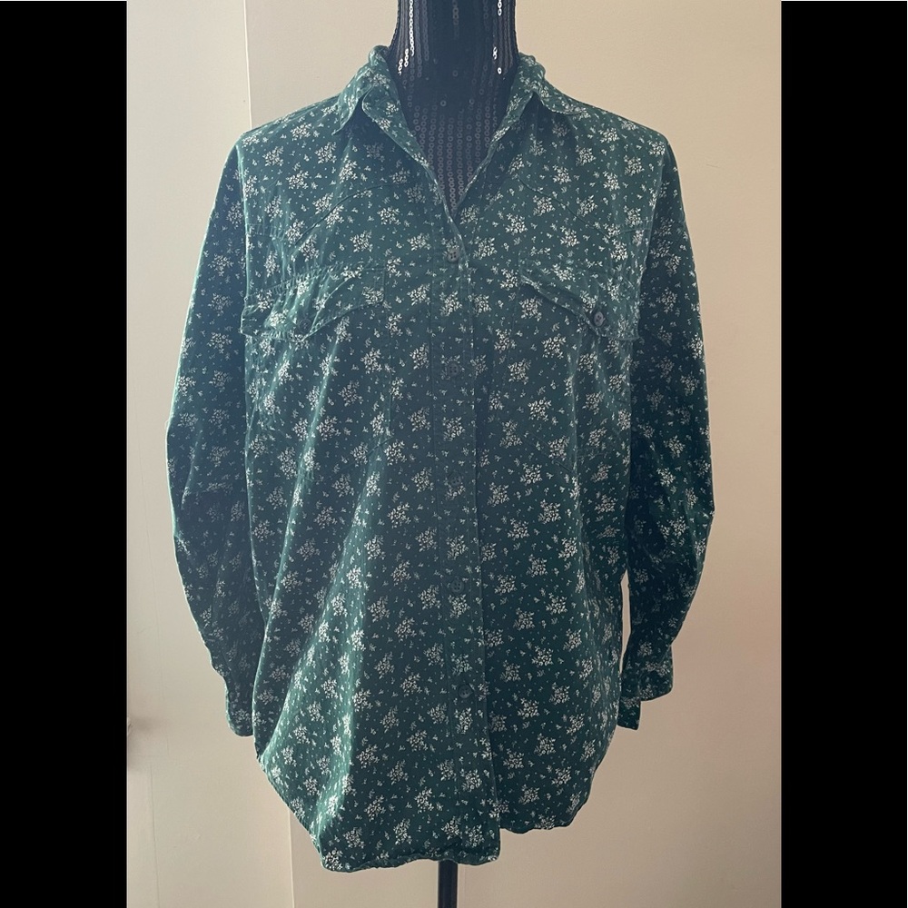 Vintage Fire Ice Green & White Floral Button Up Shirt